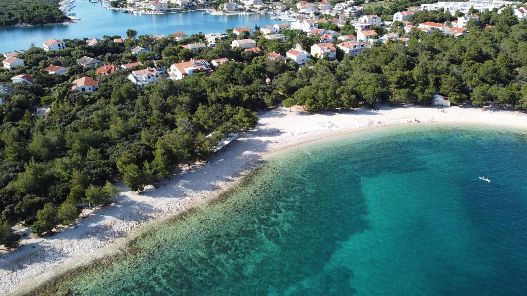 Apartments By The Sea Simuni, Pag - 18386 Kolan Exterior foto
